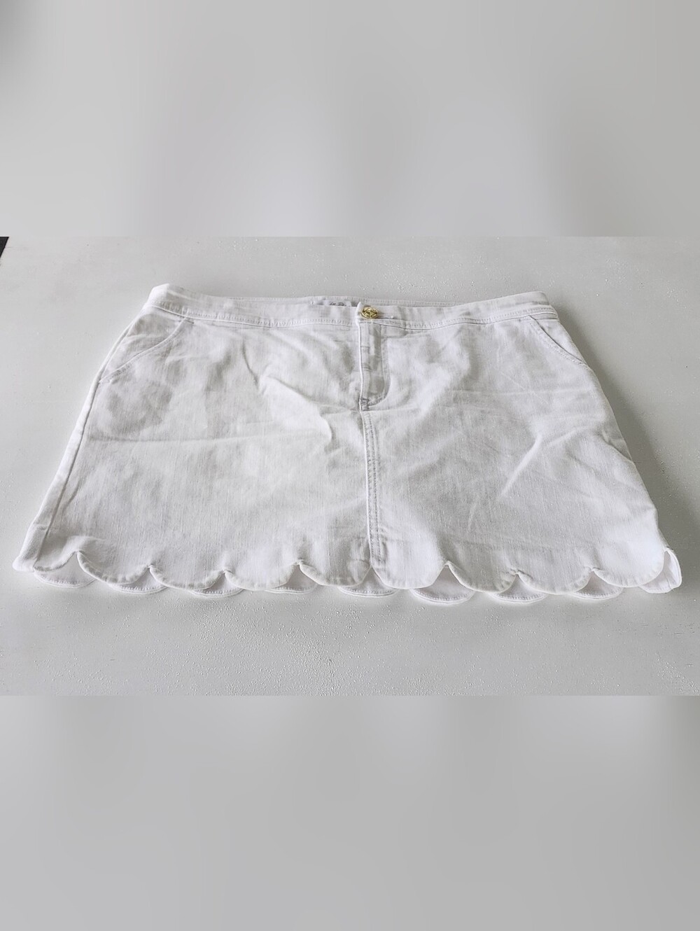 Lilly Pulitzer White Scallop-Hem Mini Skirt - Picture 4 of 11